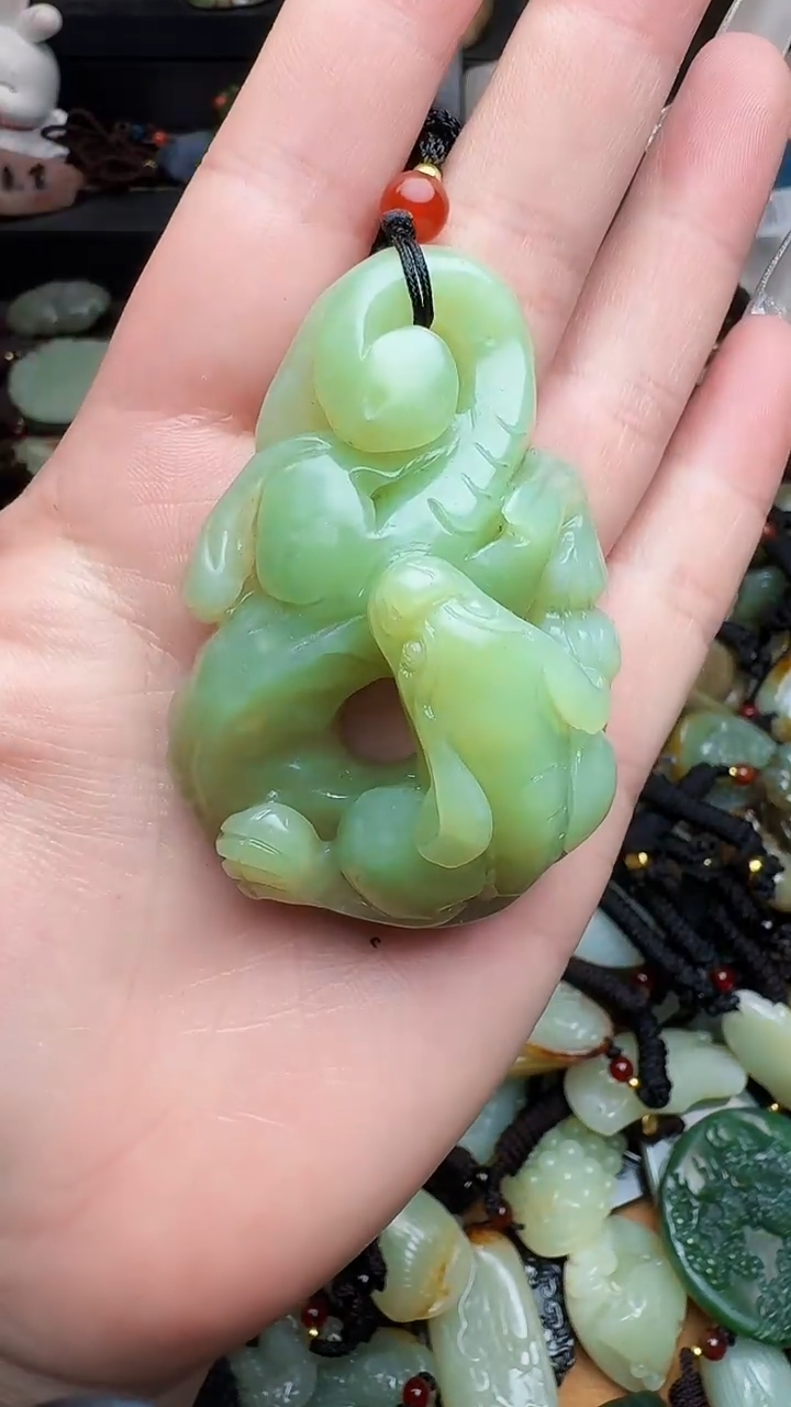 【闪购商品】和田玉颈饰未镶嵌龙