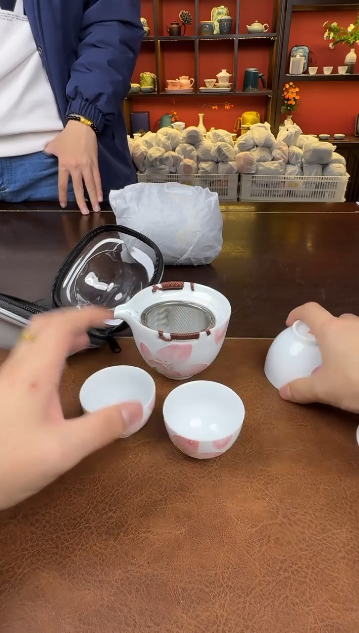 【闪购商品】荷花三杯111111111111111