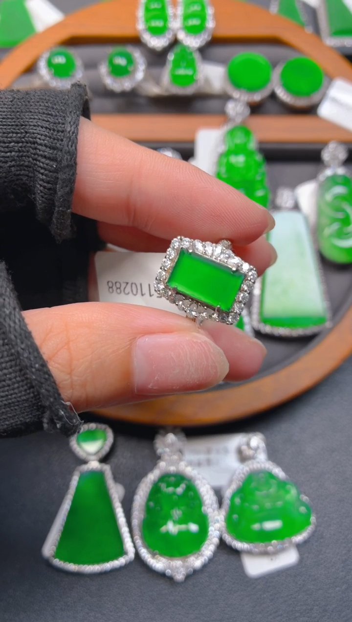 银S925镶嵌戒指翡翠1