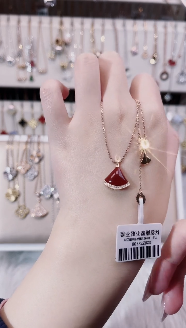 【闪购商品】钻石颈饰18K金镶嵌18K金镶嵌钻石 K玫 