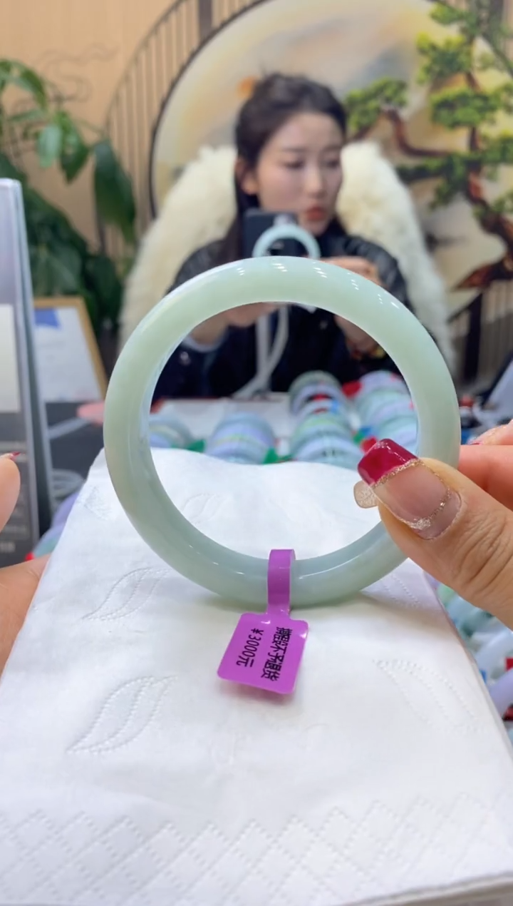 【闪购商品】翡翠手镯未镶嵌99913077