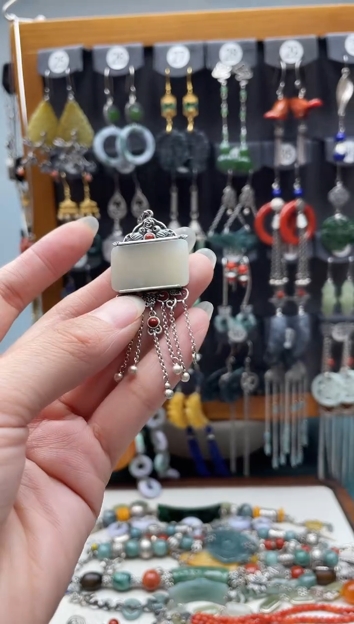 翡翠银S925镶嵌吊坠(不含链)一**式饰品