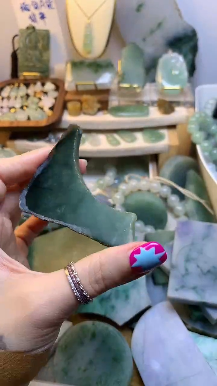 未镶嵌挂件翡翠缅甸A货翡翠,没有运费险,有纹有裂