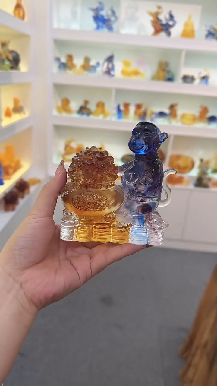 手工艺品琉璃猴子