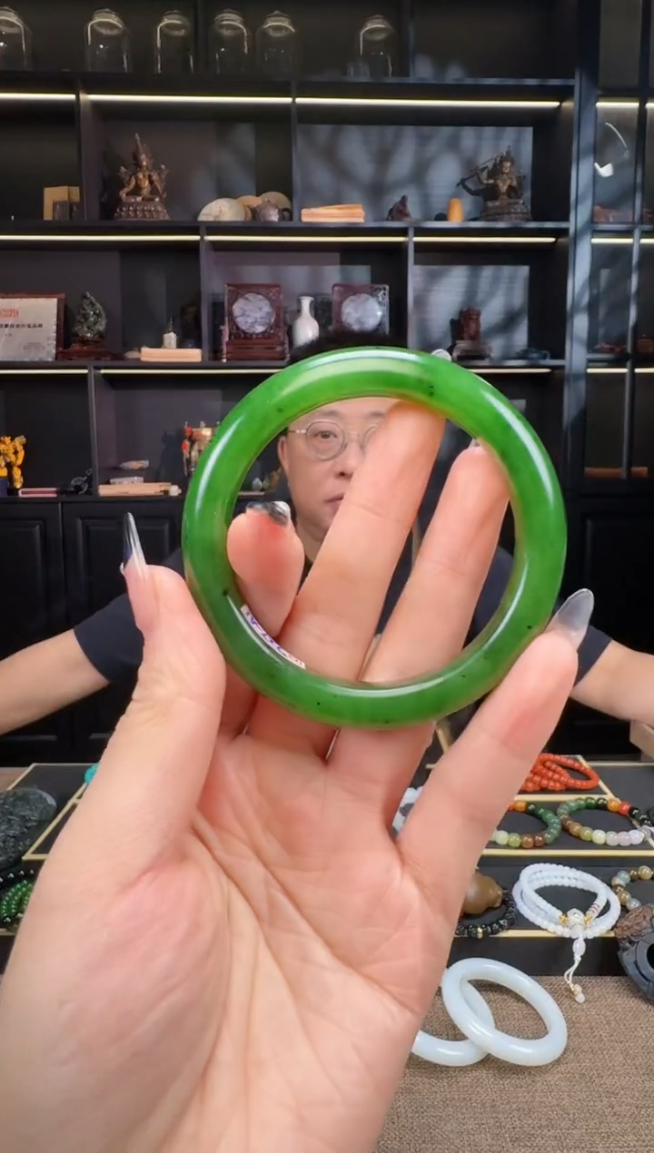 和田玉未镶嵌颈饰碧玉手镯56mm