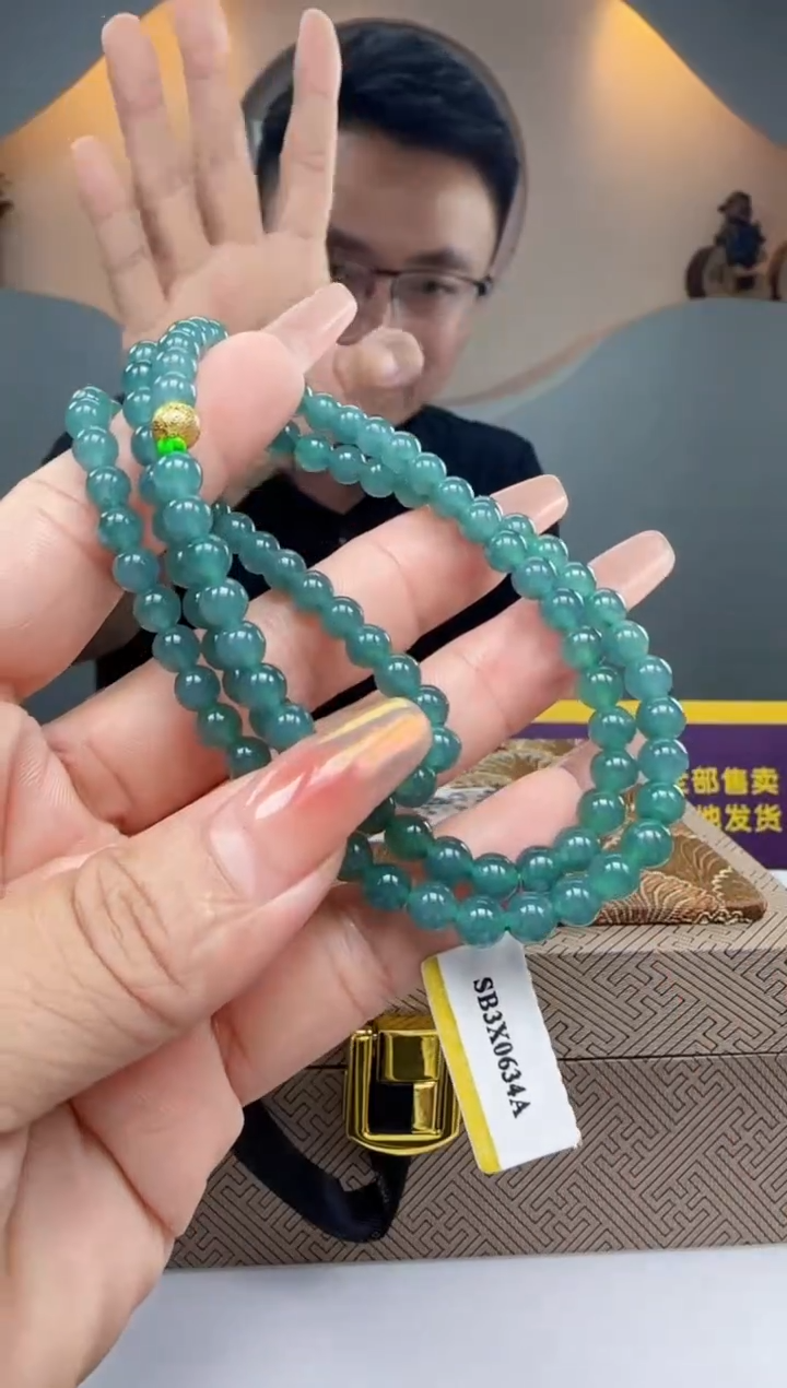 定制翡翠未镶嵌Q11037翡翠