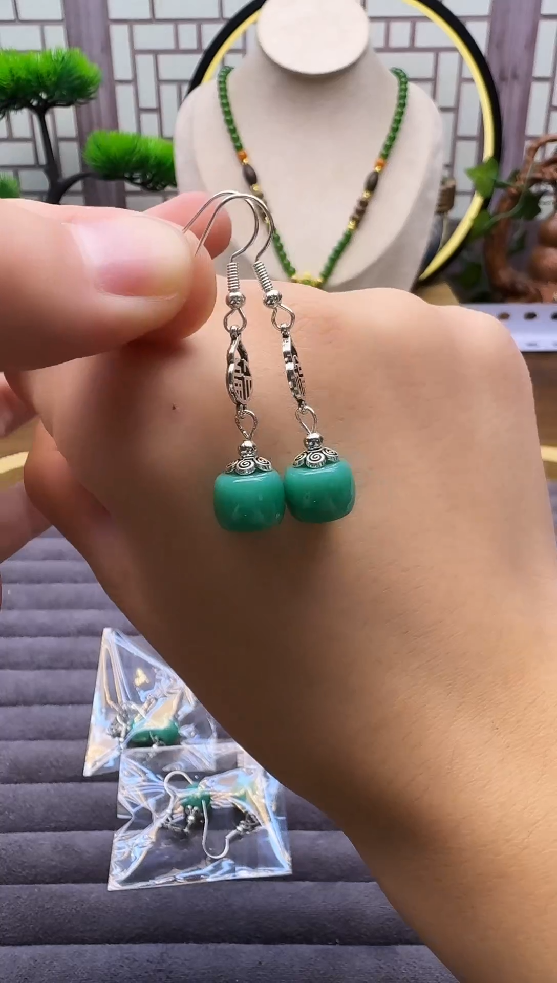 银S925镶嵌耳钉玛瑙/玉髓E104       