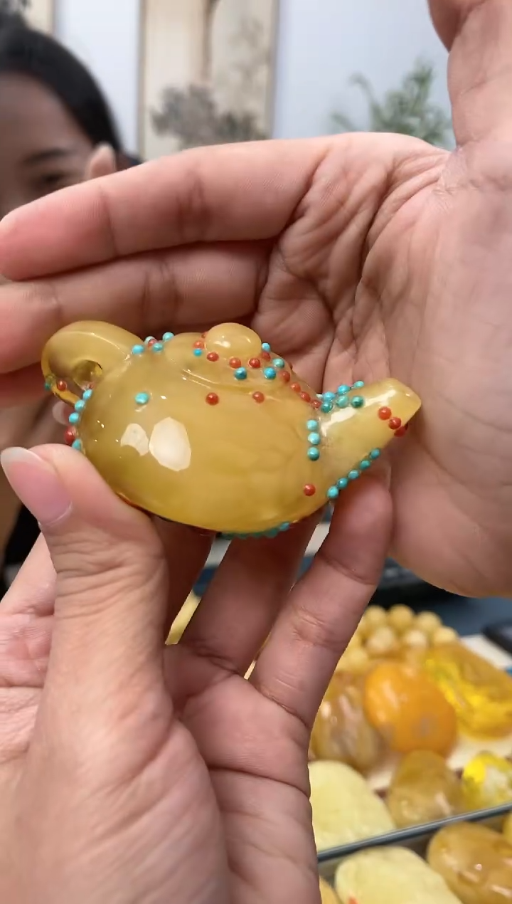 【闪购商品】蜜蜡裸石未镶嵌天然琥珀蜜蜡手把壶