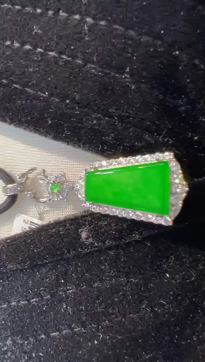 翡翠银S925镶嵌吊坠(不含链)多样性发其一