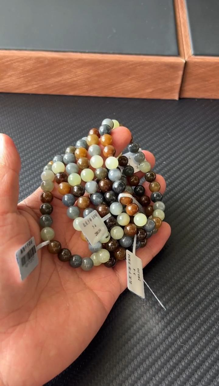 手串未镶嵌和田玉若羌微色差卡8 M