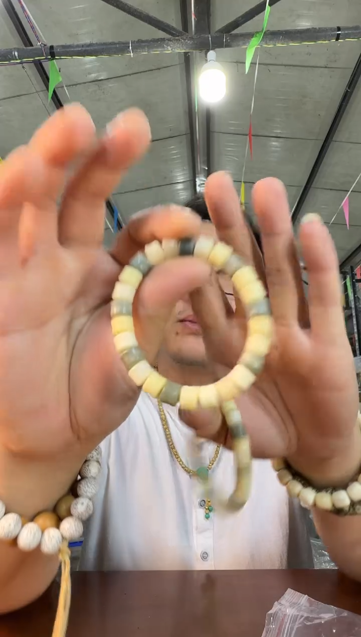 菩提根/象牙果手串A17实物为准