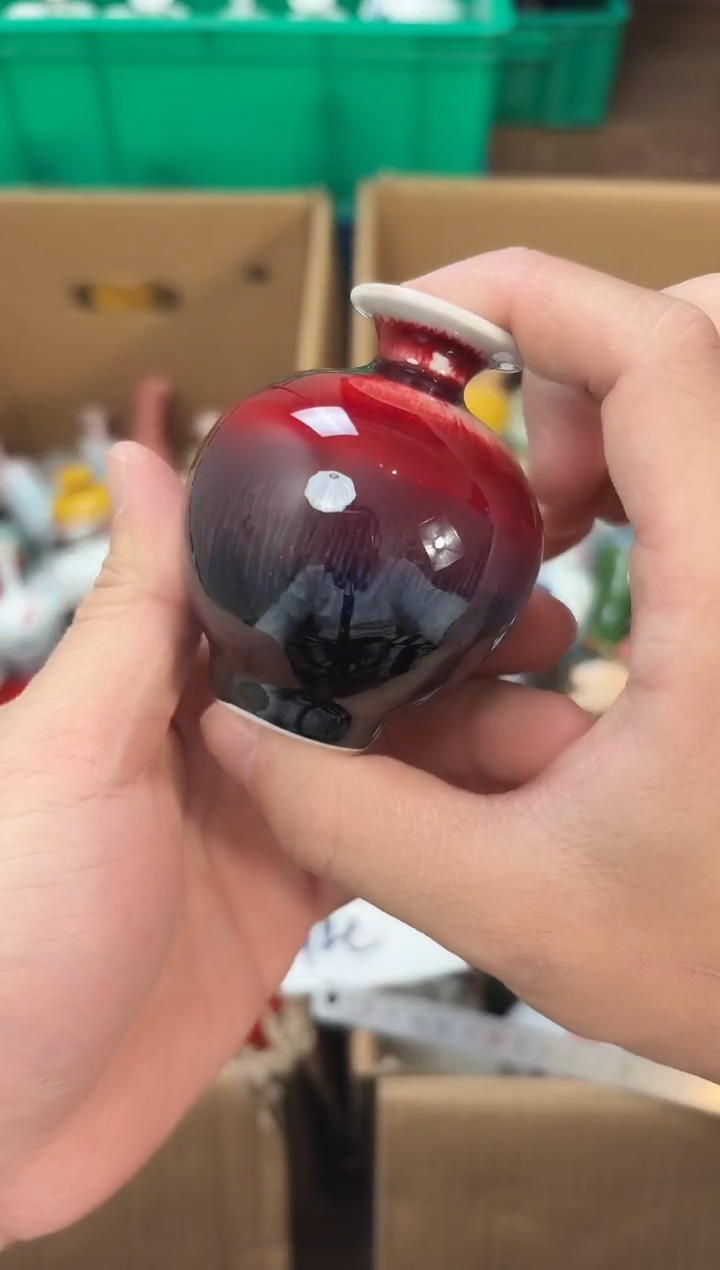 摆件瓷12.27晚微瑕小花瓶摆件