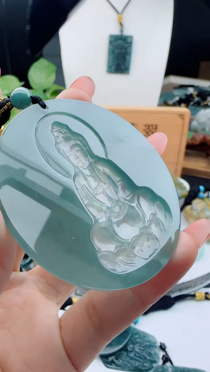 【闪购商品】翡翠颈饰未镶嵌多样性随机一件发货