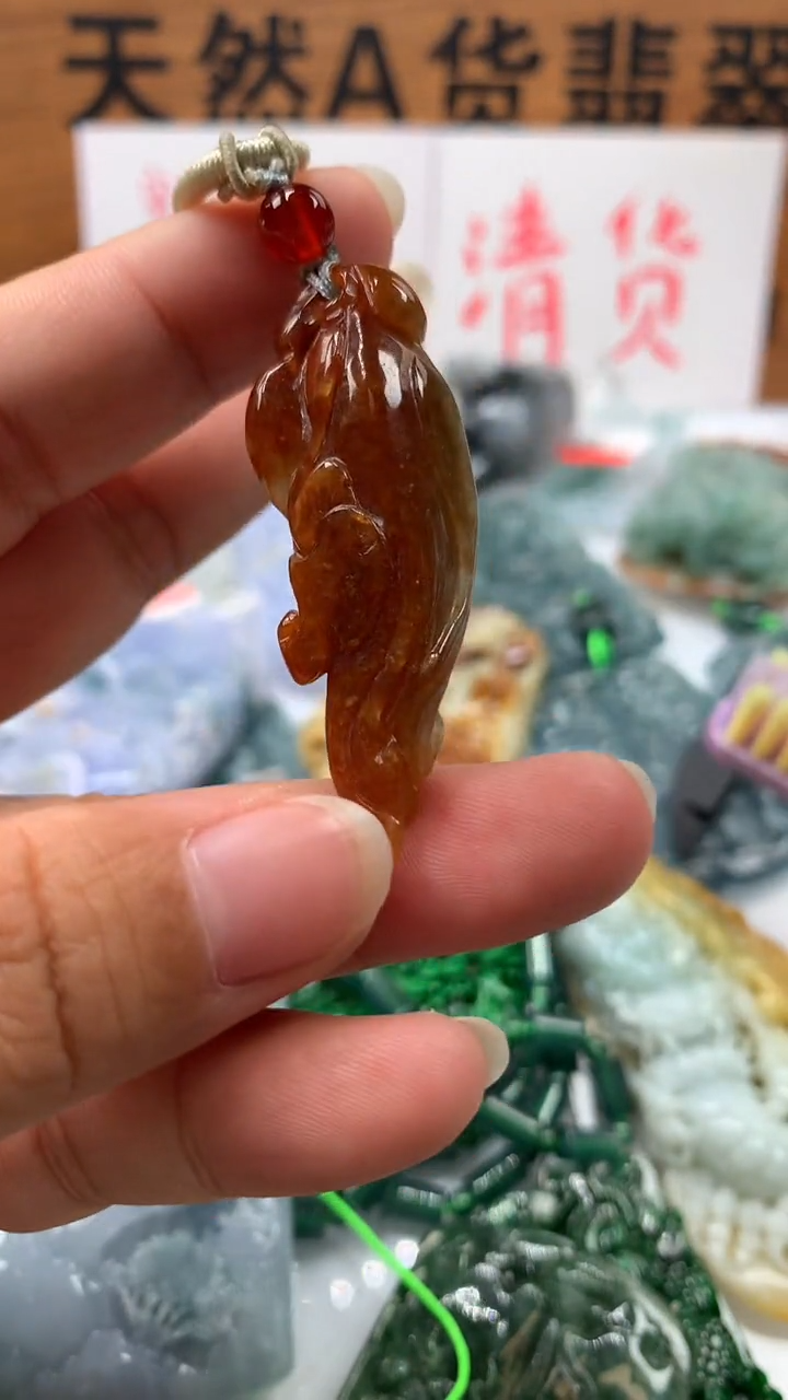【闪购商品】翡翠颈饰未镶嵌保真天然A货翡翠