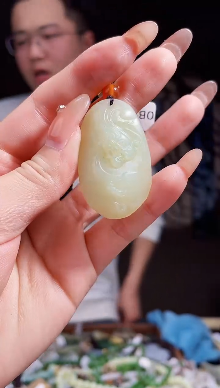 【闪购商品】和田玉颈饰未镶嵌拍一发一