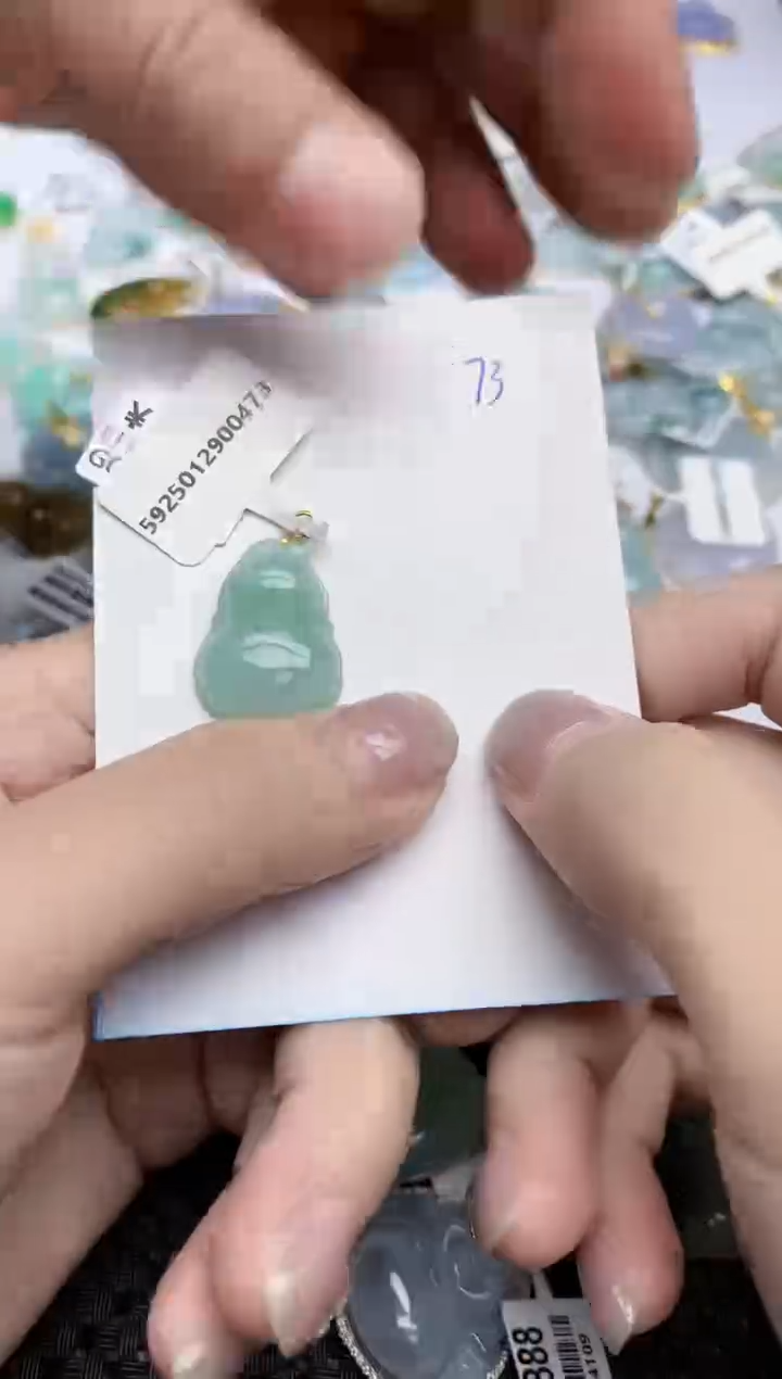 【闪购商品】翡翠颈饰18K金镶嵌天然翡翠A货