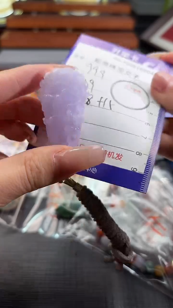 翡翠未镶嵌颈饰100638804