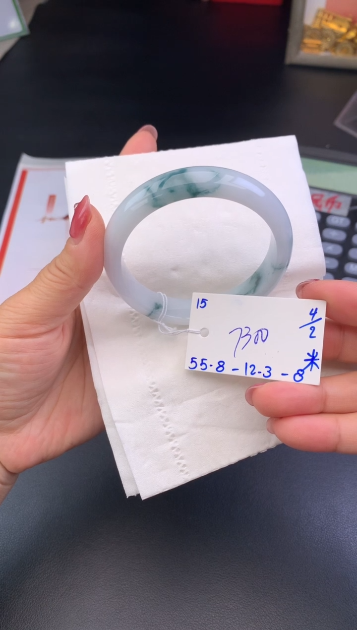 【闪购商品】翡翠手镯未镶嵌手镯