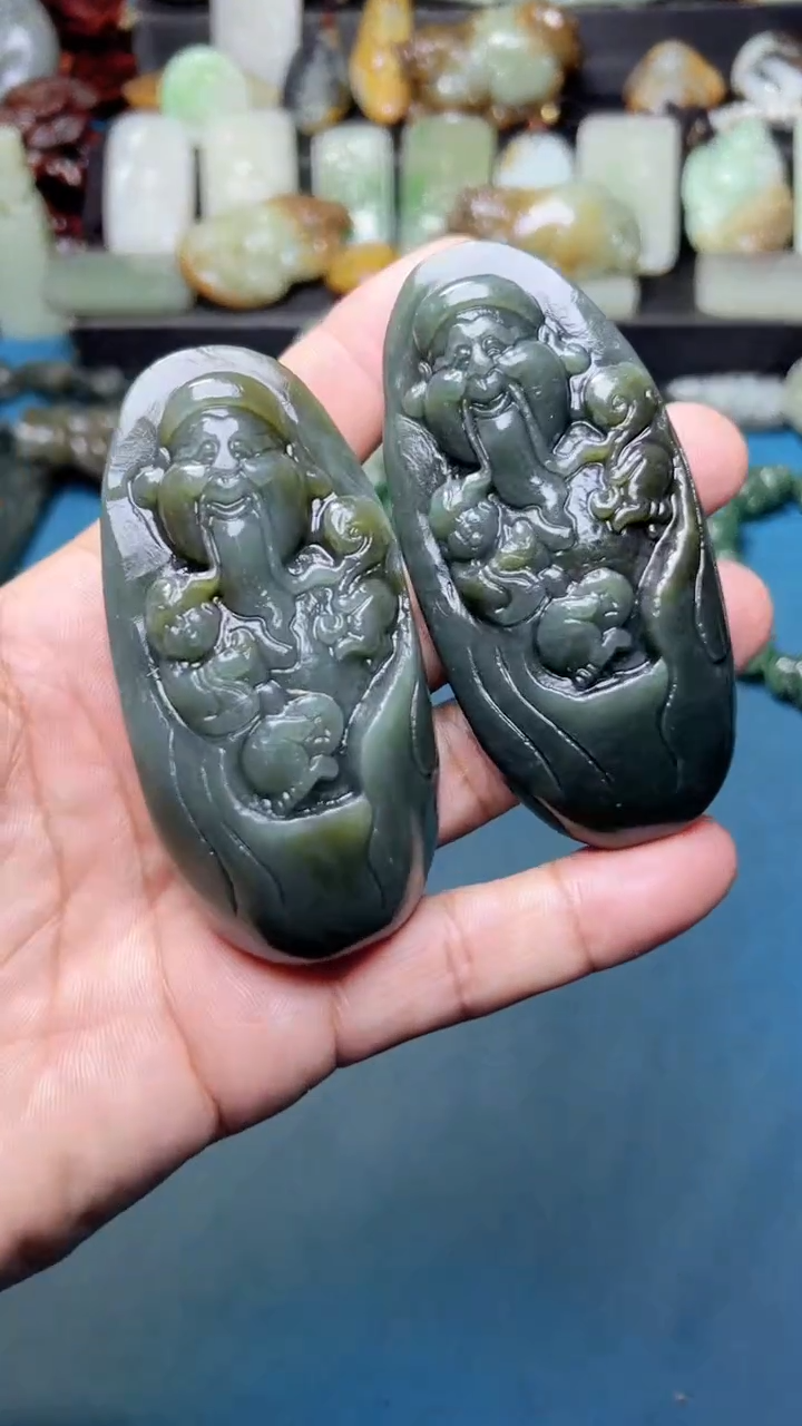 未镶嵌和田玉把件2