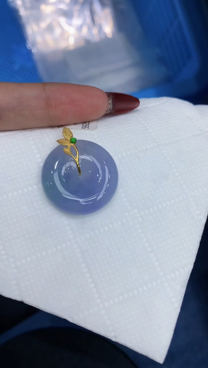 翡翠18K金镶嵌颈饰111111111