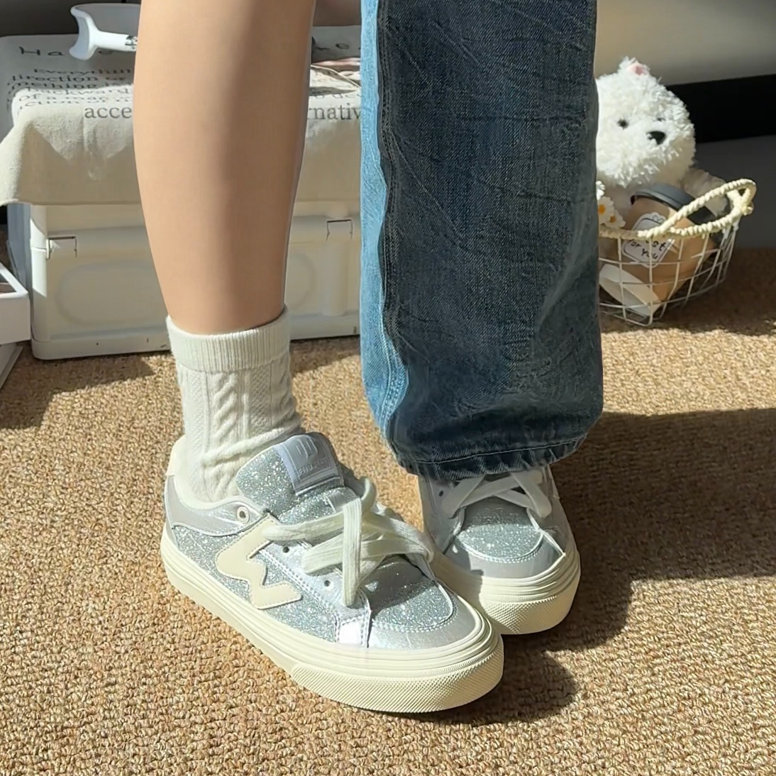 顽刻ollieskate银色闪光小香风Y2K耀眼冬季校园风W系列男女滑板鞋