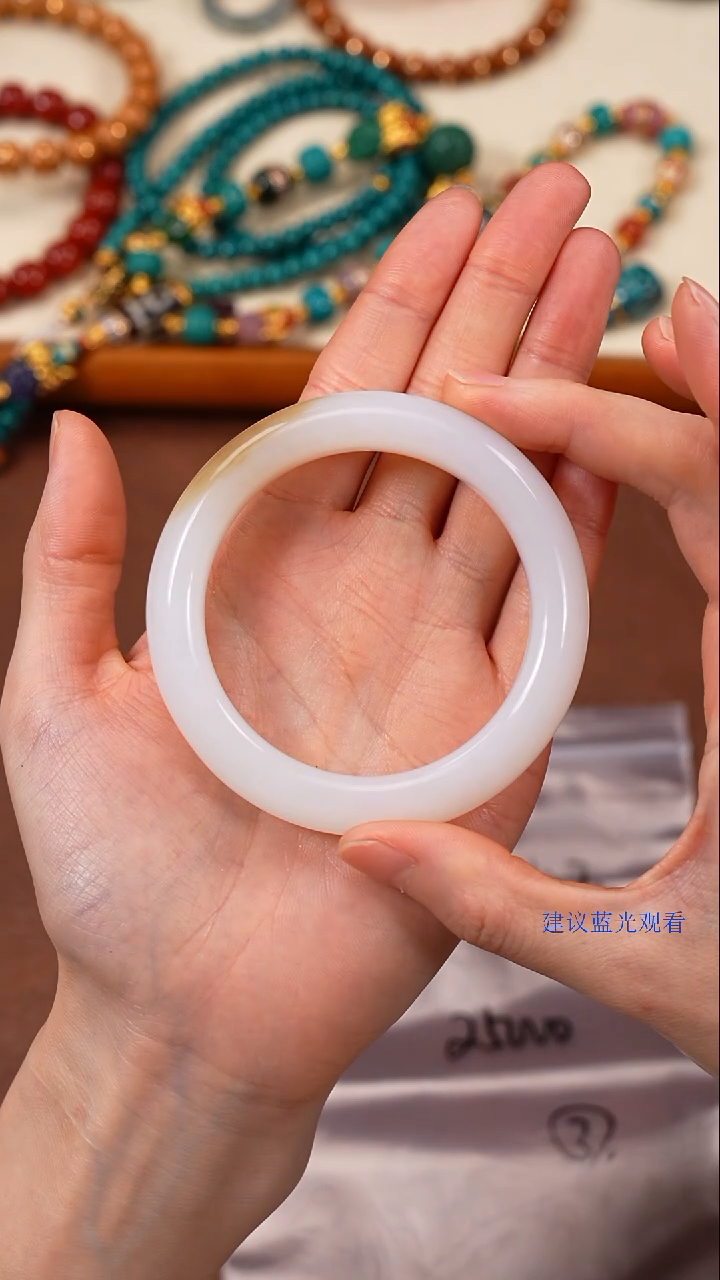 未镶嵌手镯和田玉陌**开柒禧文玩回血好物