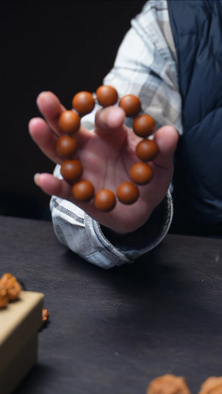 【闪购商品】橄榄核手串/手链正圆光珠【橘皮纹+-】