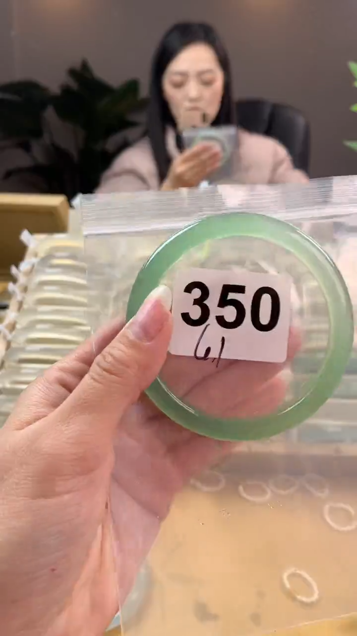 【闪购商品】玛瑙/玉髓手镯未镶嵌350