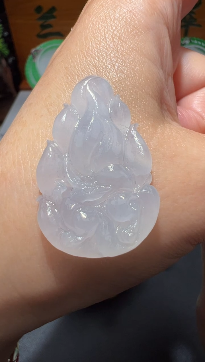 【闪购商品】定制翡翠未镶嵌34.5*21.4*4.6九尾狐