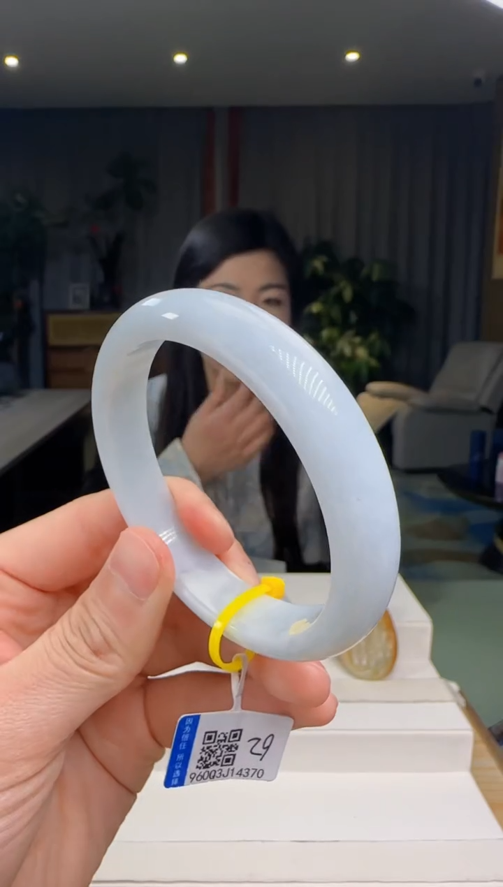 【闪购商品】翡翠手镯未镶嵌DY@@960Q3J14370