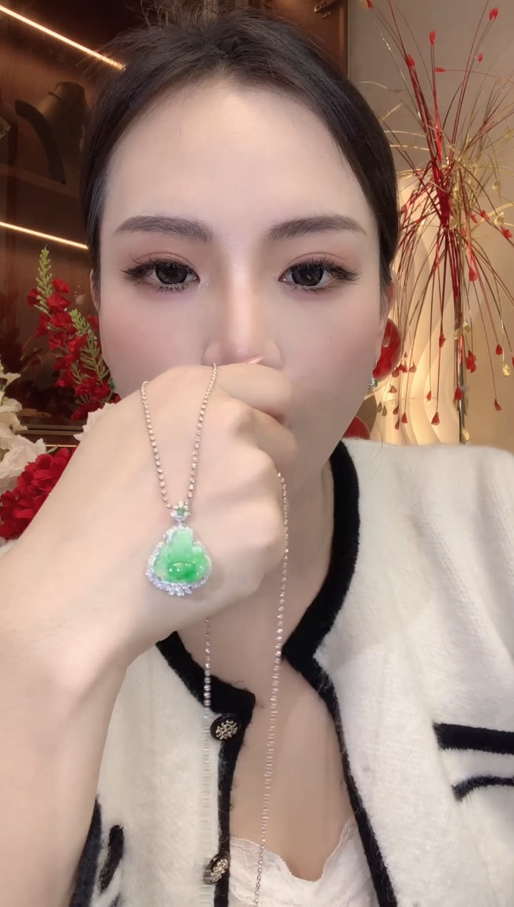 【闪购商品】翡翠吊坠(不含链)18K金镶嵌A20