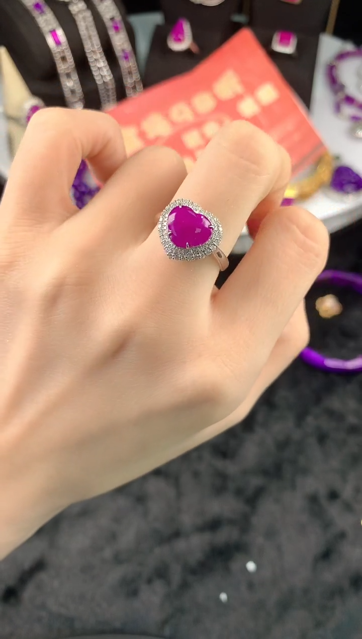 【闪购商品】苏纪石（舒俱来）.18K金镶嵌舒俱来戒指