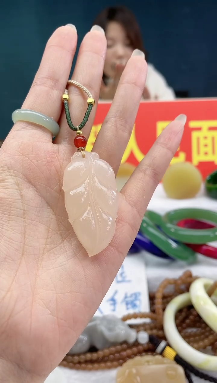 【闪购商品】和田玉颈饰未镶嵌1