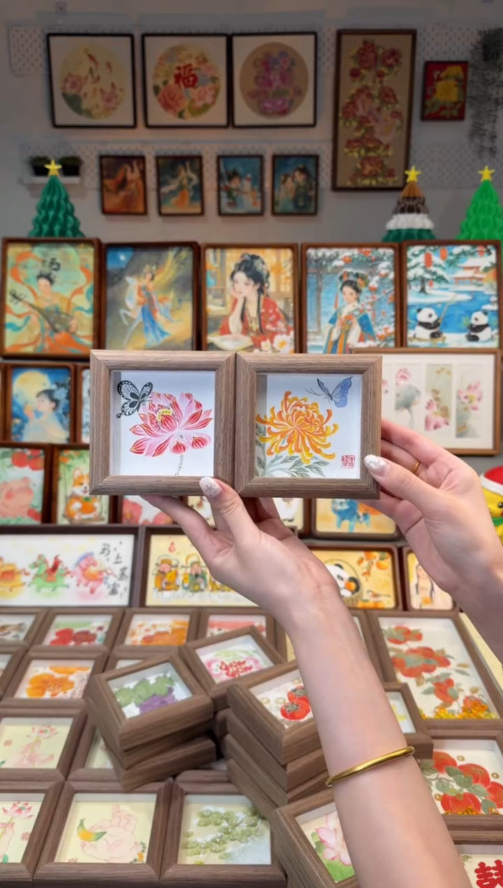 国画荷花蝴蝶 菊花蝴蝶 一组11