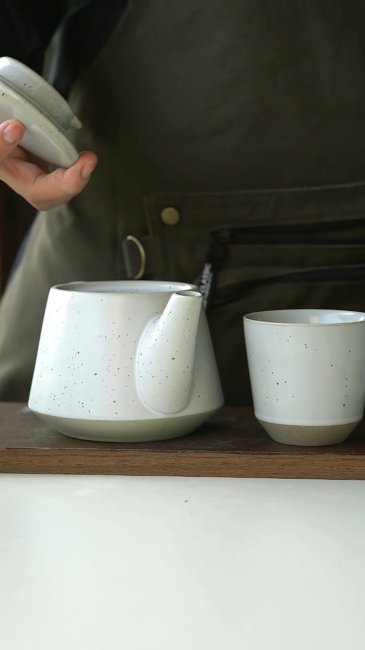 【闪购商品】陶瓷出澳洲沙釉白一壶4杯@4-2@