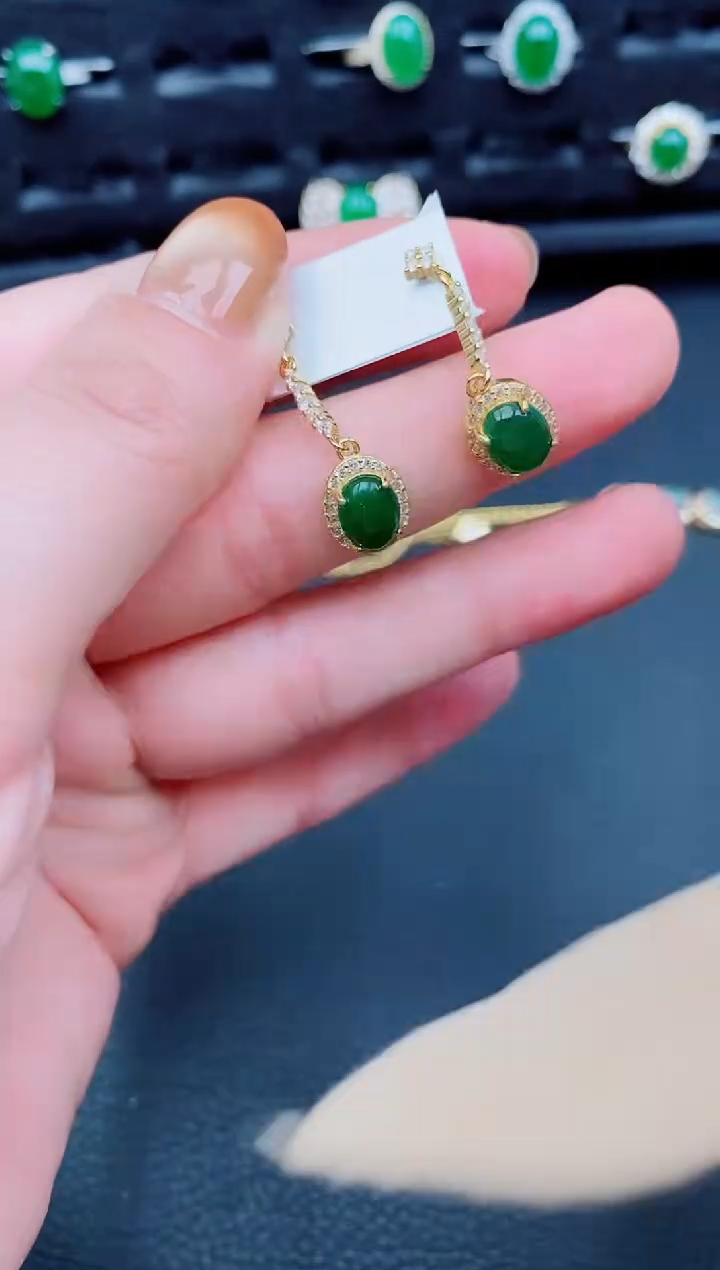 【闪购商品】翡翠耳饰银S925镶嵌天然a货翡翠301