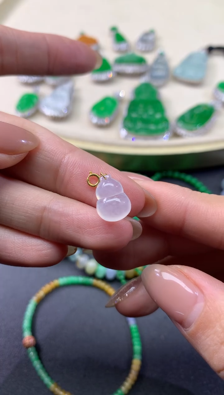 【闪购商品】翡翠吊坠(不含链)18K金镶嵌104天然A货翡翠