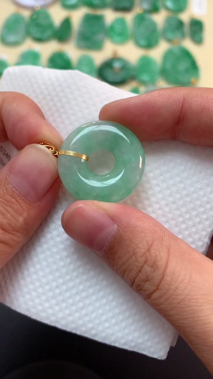 翡翠18K金镶嵌吊坠(不含链)挂件