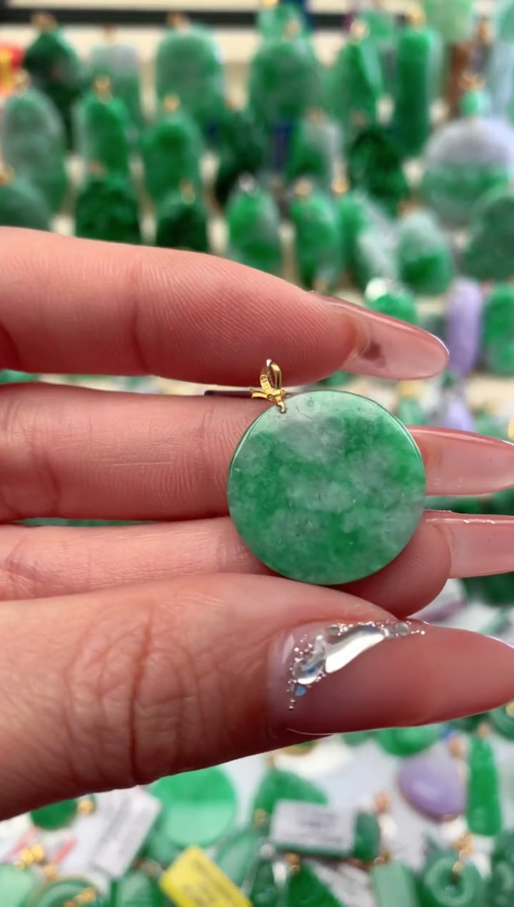 【闪购商品】翡翠颈饰18K金镶嵌挂件