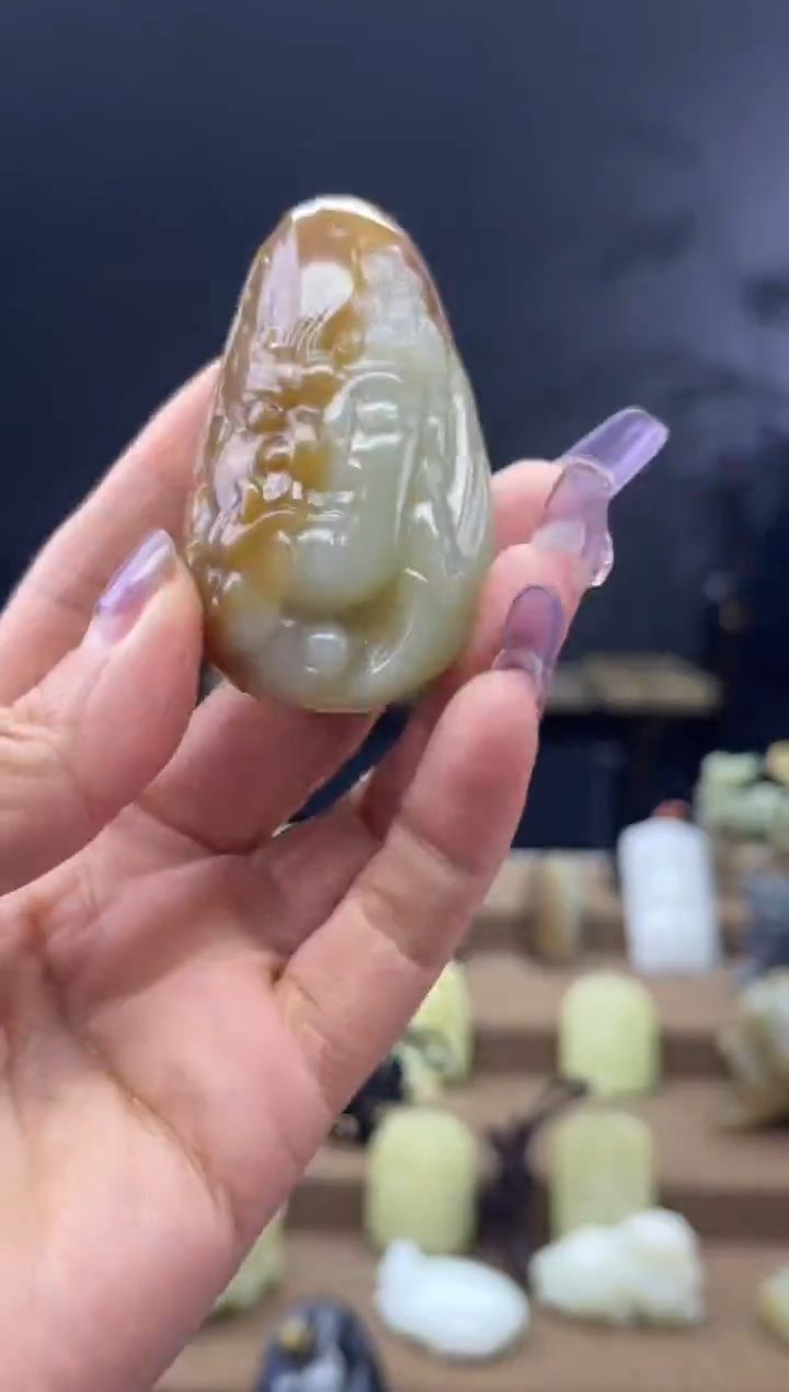 颈饰未镶嵌和田玉1