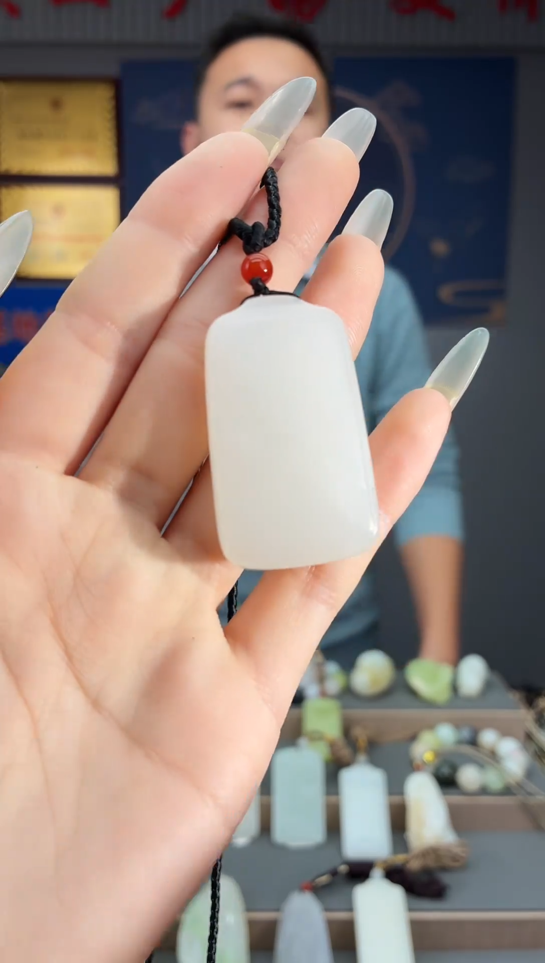 颈饰未镶嵌和田玉1