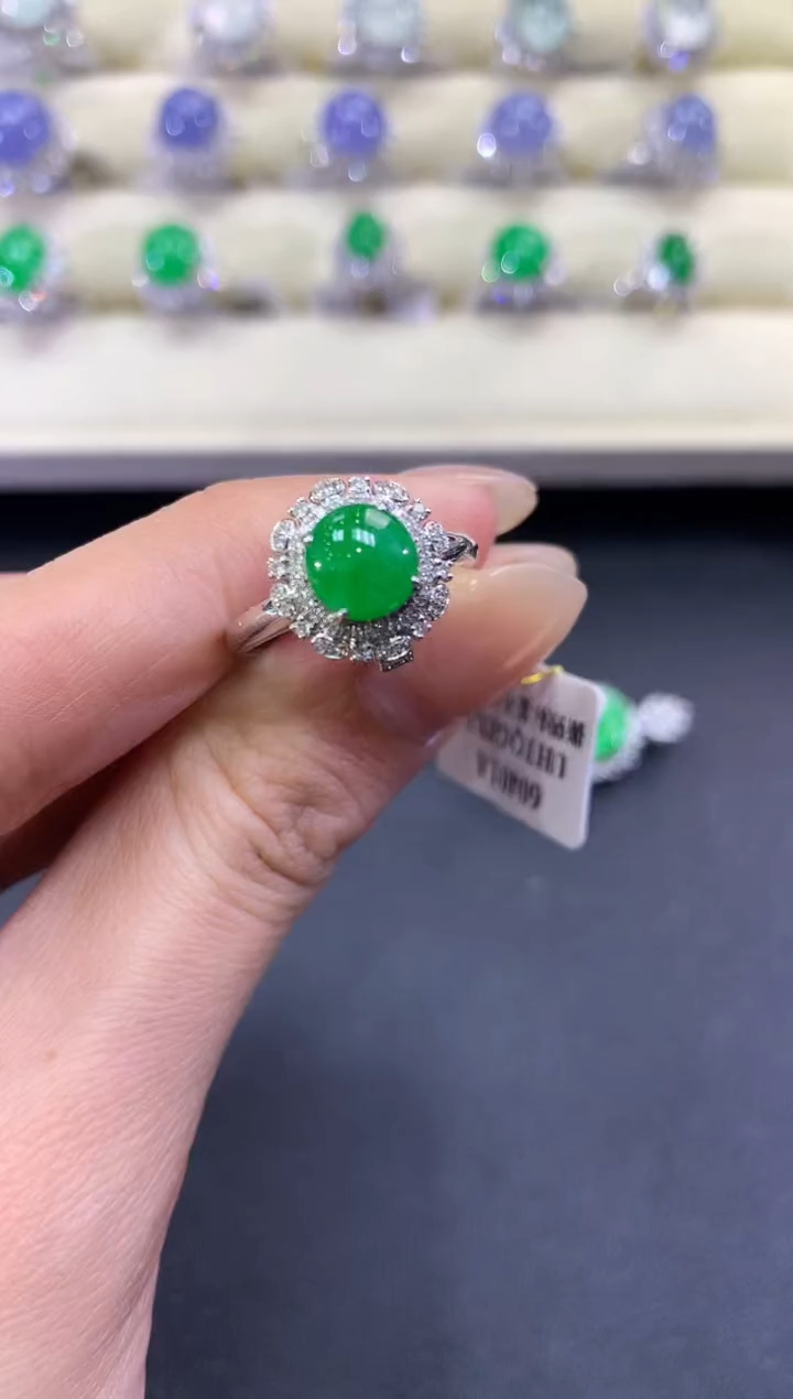 【闪购商品】翡翠戒指18K金镶嵌a108        