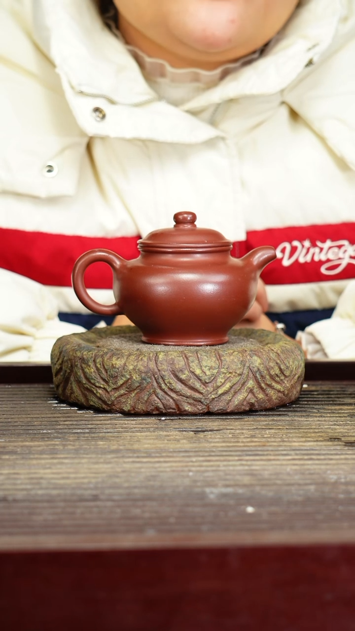 宜兴原矿紫砂壶茶壶宜兴原矿 紫砂壶茶壶160C