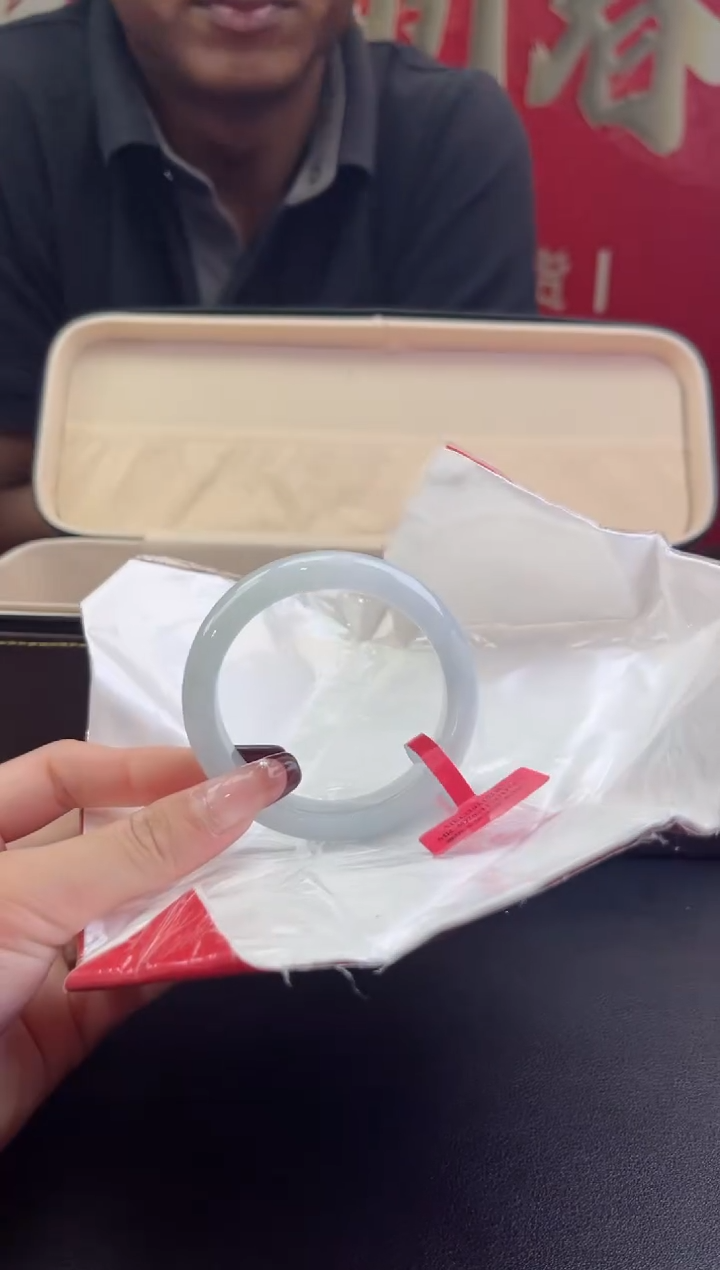 【闪购商品】翡翠手镯未镶嵌翡翠手镯7