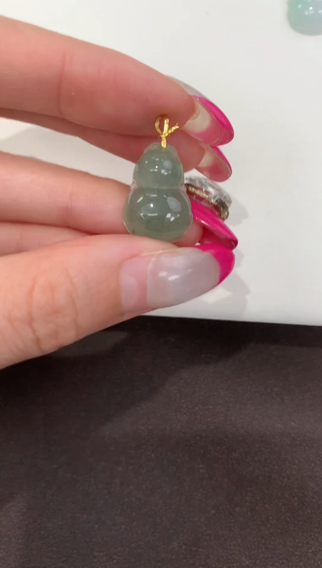 颈饰18K金镶嵌翡翠缅甸a货翡翠