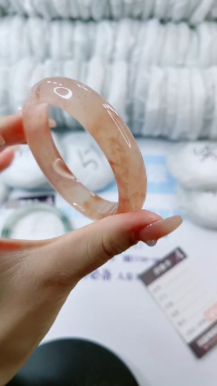 【闪购商品】石英质玉手镯未镶嵌0699556853-多样性发货