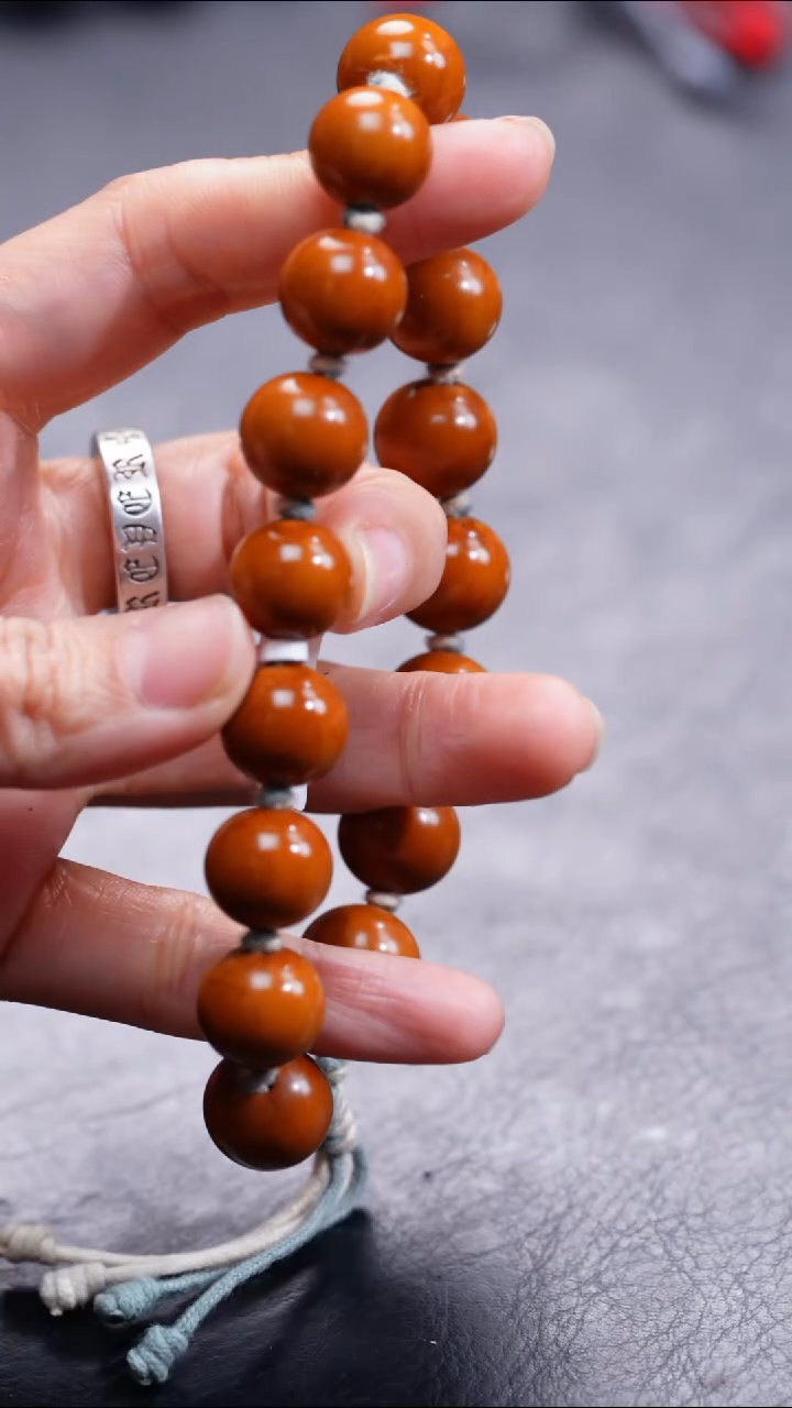 【闪购商品】橄榄核吊坠橄榄核