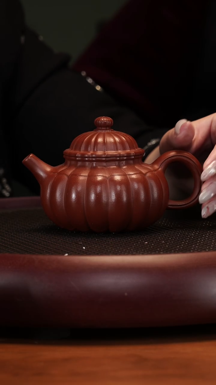【闪购商品】紫砂茶壶2-56YJB筋纹容天大红袍225cc