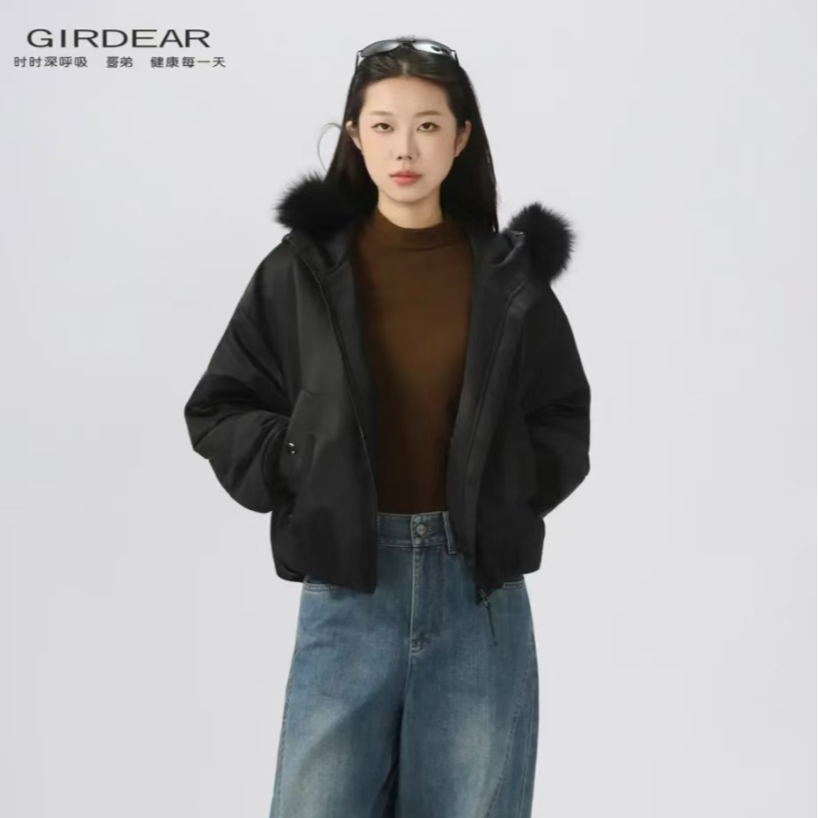 GIRDEAR/哥弟140081新款秋冬时尚气质轻奢质感连帽带毛领棉服外套