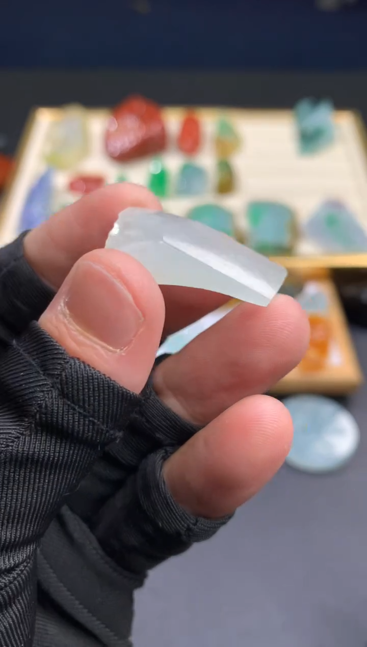 【闪购商品】定制翡翠未镶嵌        